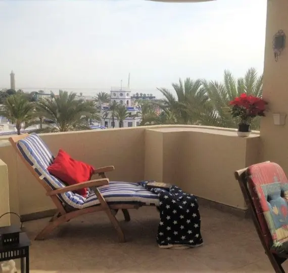 Short-term rent of middle floor apartment in Estepona
