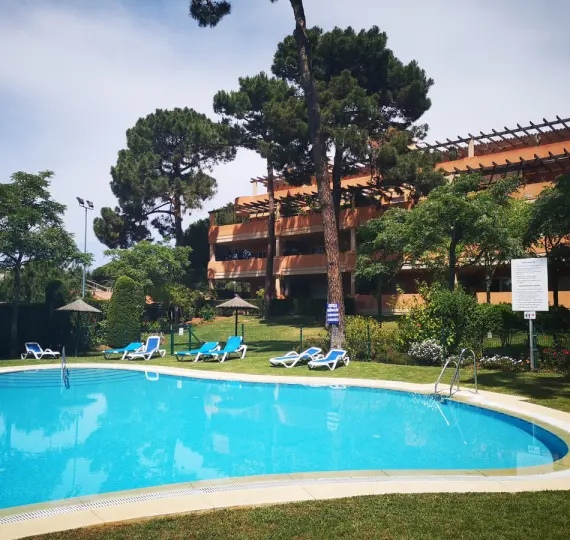 Short-term rent of ground floor apartment in Elviria