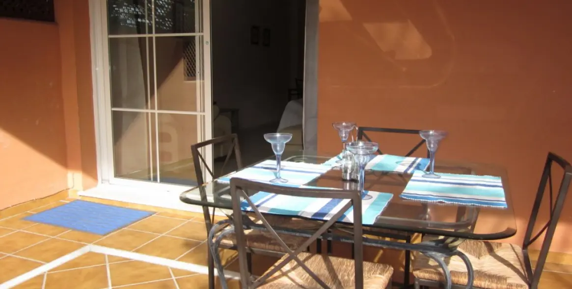 Short-term rent of ground floor apartment in Elviria 4