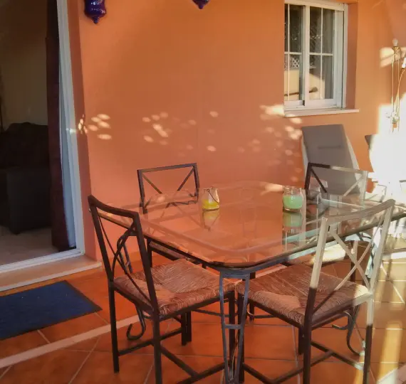 Short-term rent of ground floor apartment in Elviria