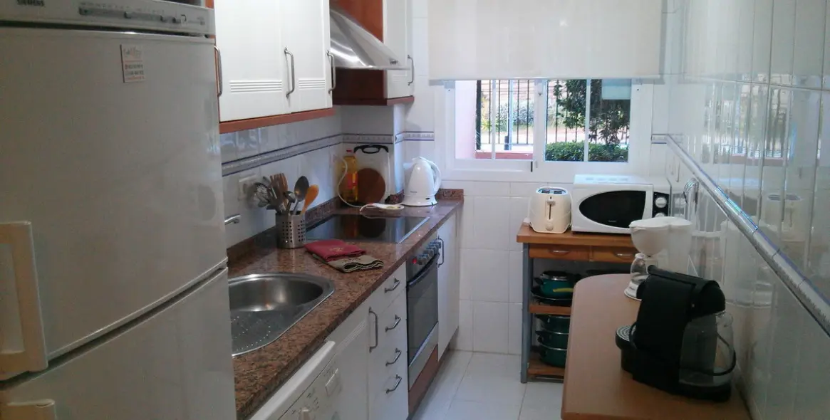 Short-term rent of ground floor apartment in Elviria 9