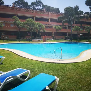 Краткосрочная аренда апартаментов на первом этаже в Elviria