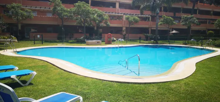 Краткосрочная аренда апартаментов на первом этаже в Elviria 0