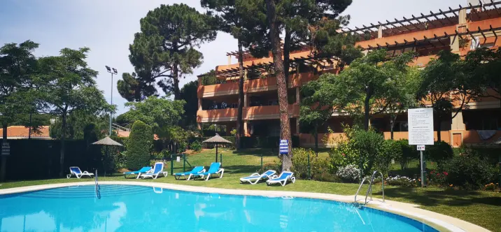 Краткосрочная аренда апартаментов на первом этаже в Elviria 1