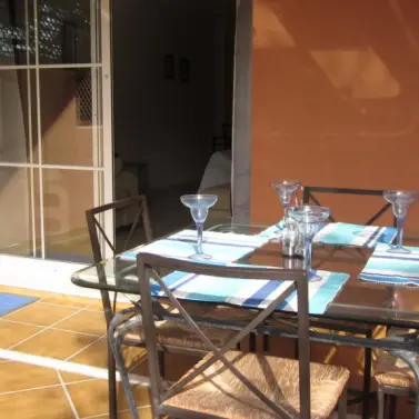 Краткосрочная аренда апартаментов на первом этаже в Elviria