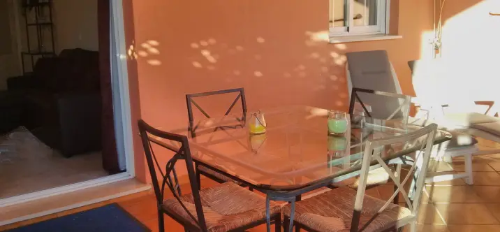 Краткосрочная аренда апартаментов на первом этаже в Elviria 4