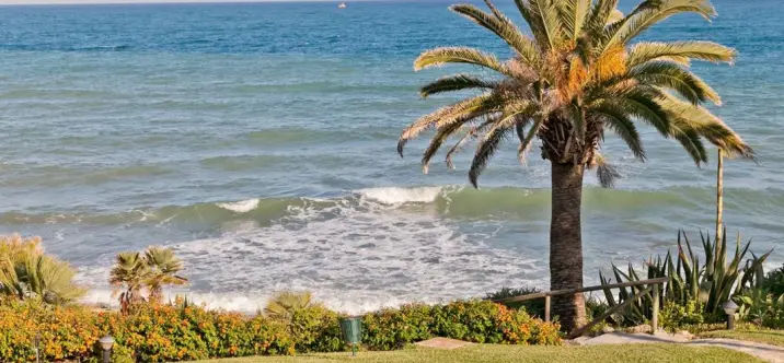 Alquiler a corto plazo de adosado en Estepona 0