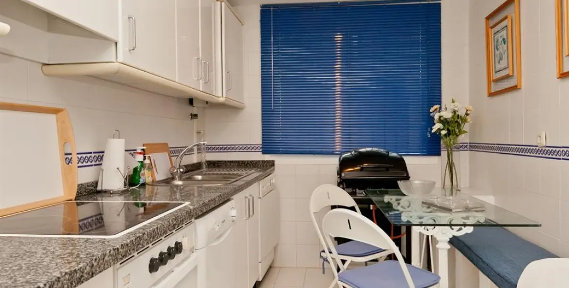 Short-term rent of townhouse in Estepona 7