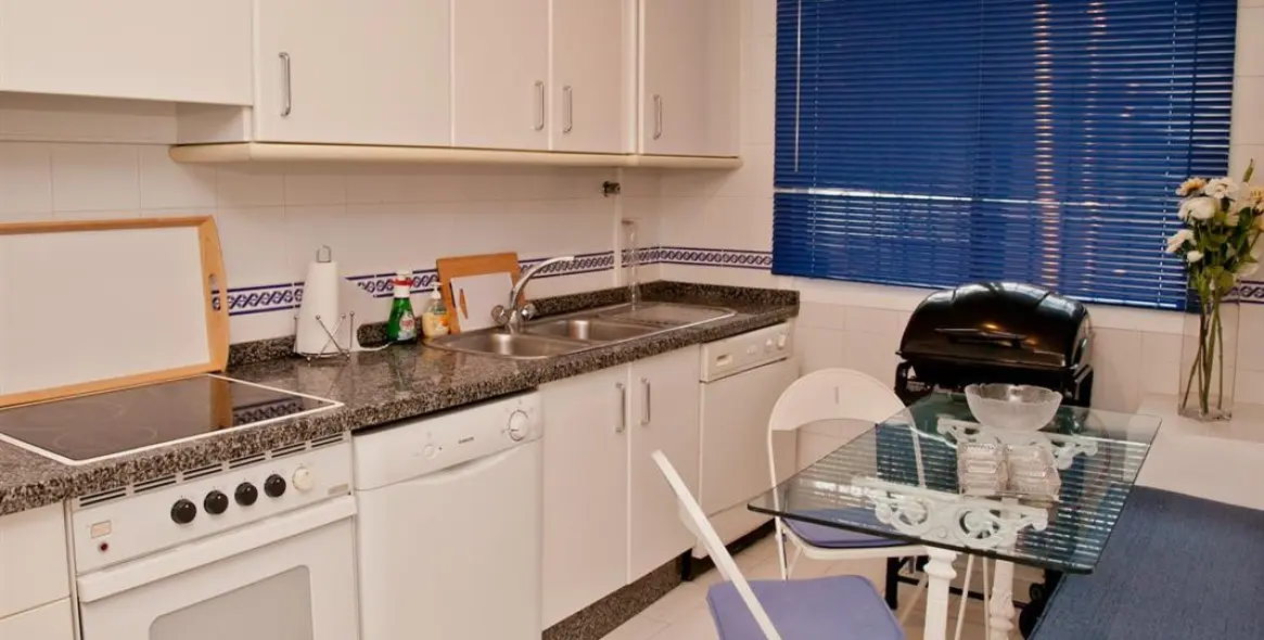 Short-term rent of townhouse in Estepona 8