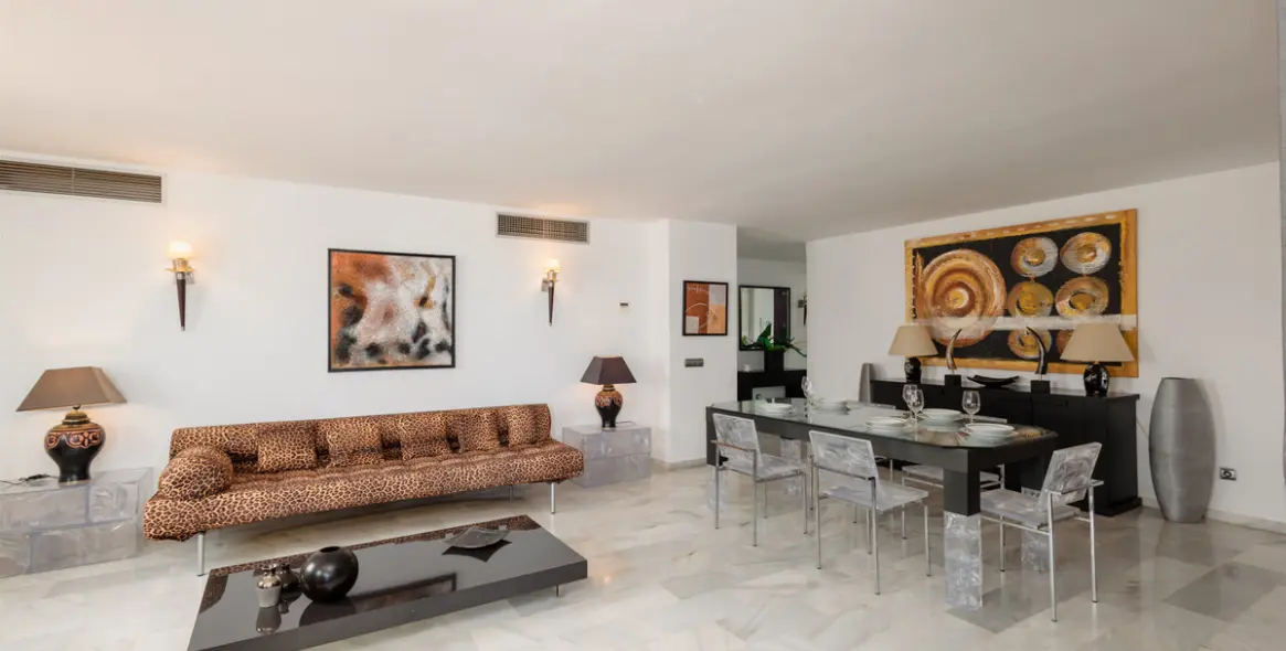 Long-term rent of penthouse in Puerto Banús 4