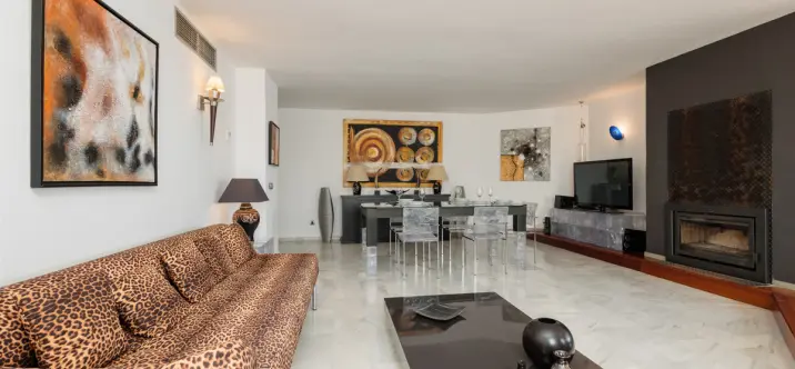 Long-term rent of penthouse in Puerto Banús 4