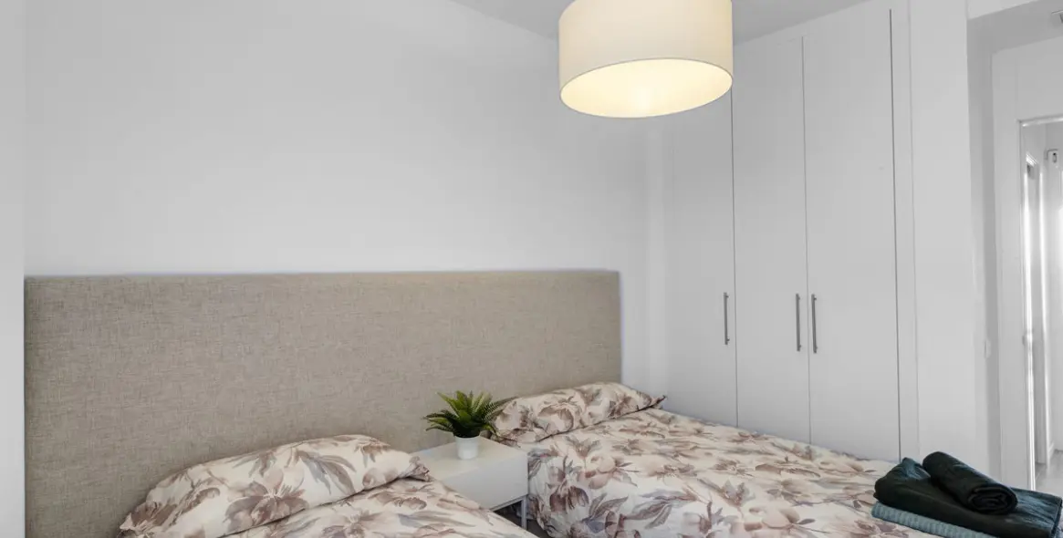 Short-term rent of middle floor apartment in Cancelada 3