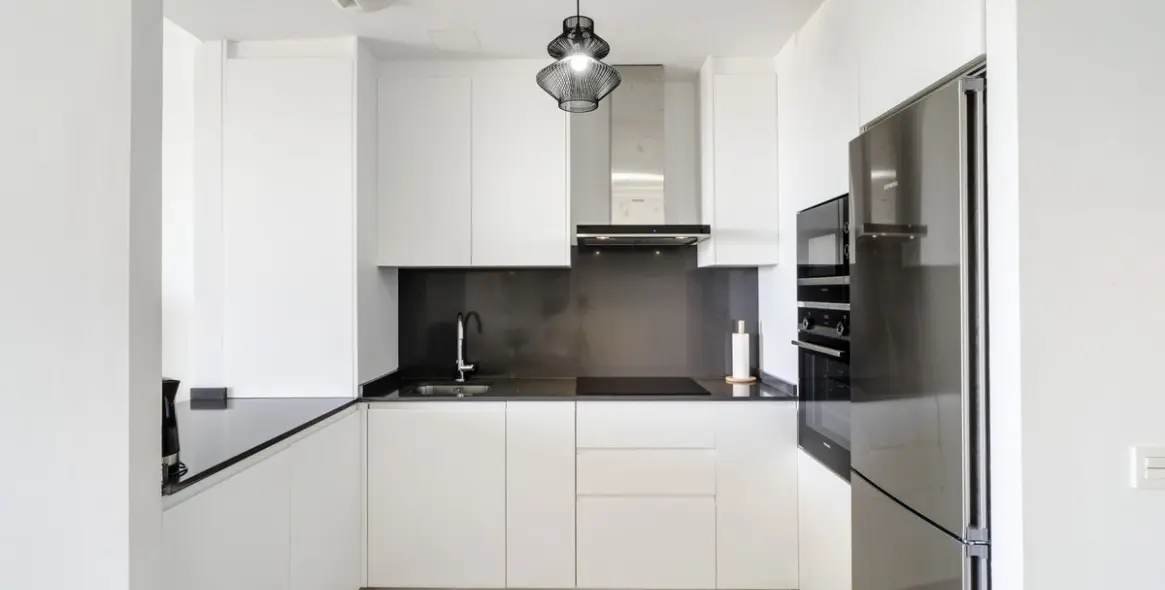 Short-term rent of middle floor apartment in Cancelada 12