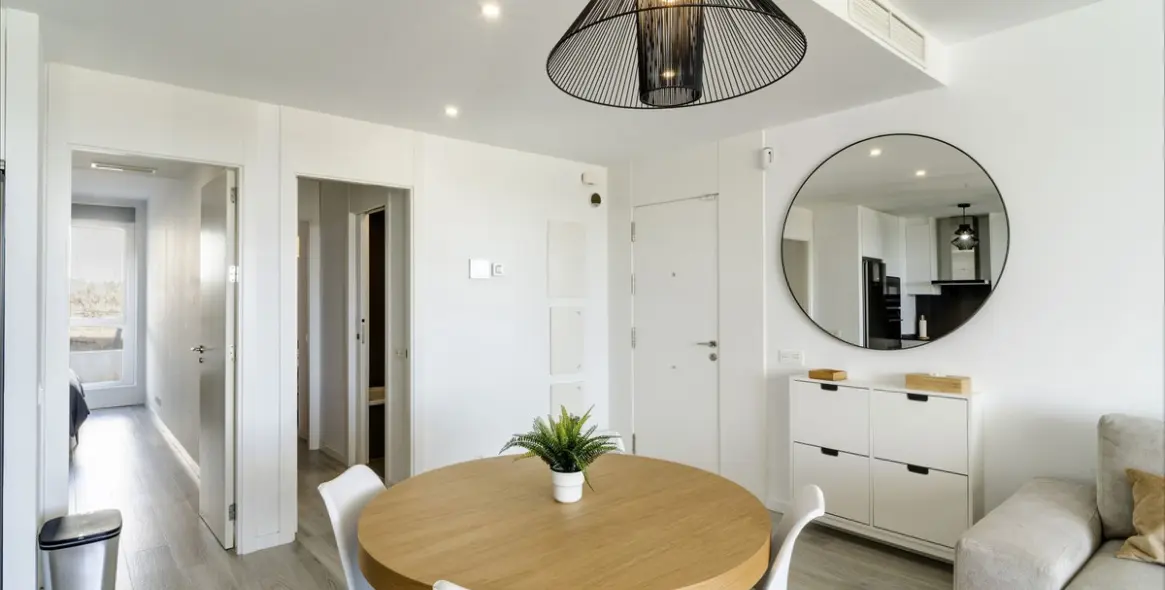 Short-term rent of middle floor apartment in Cancelada 14