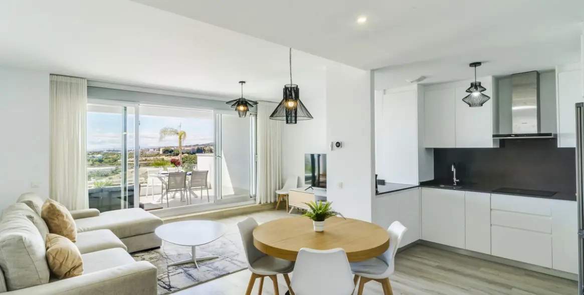 Short-term rent of middle floor apartment in Cancelada 17