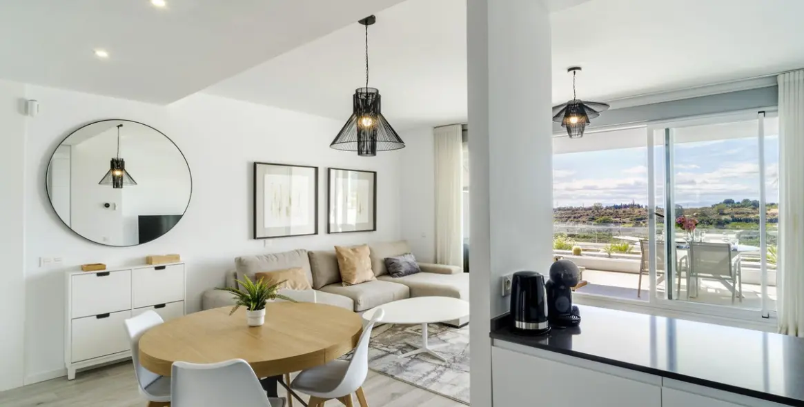 Short-term rent of middle floor apartment in Cancelada 18