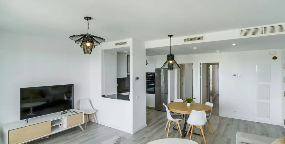 Short-term rent of middle floor apartment in Cancelada 20