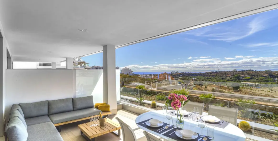 Short-term rent of middle floor apartment in Cancelada 23