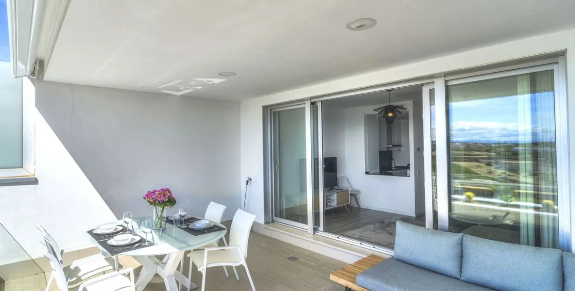 Short-term rent of middle floor apartment in Cancelada 25