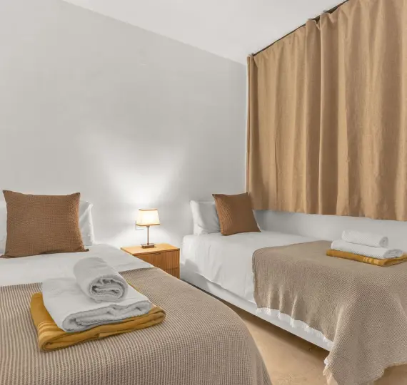 Short-term rent of middle floor apartment in Estepona