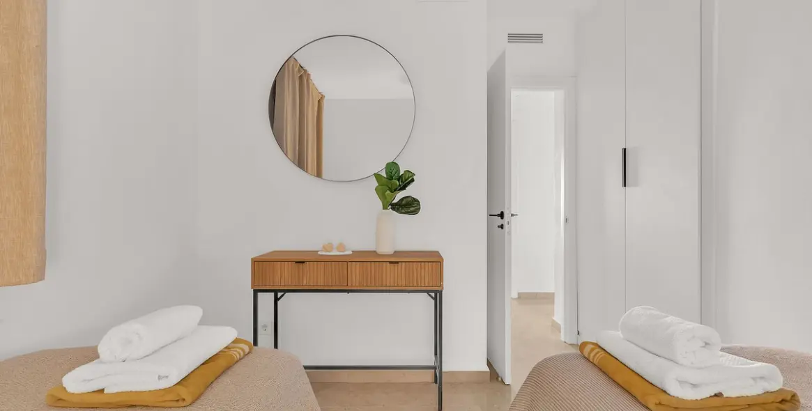 Краткосрочная аренда апартаментов на среднем этаже в Estepona 3