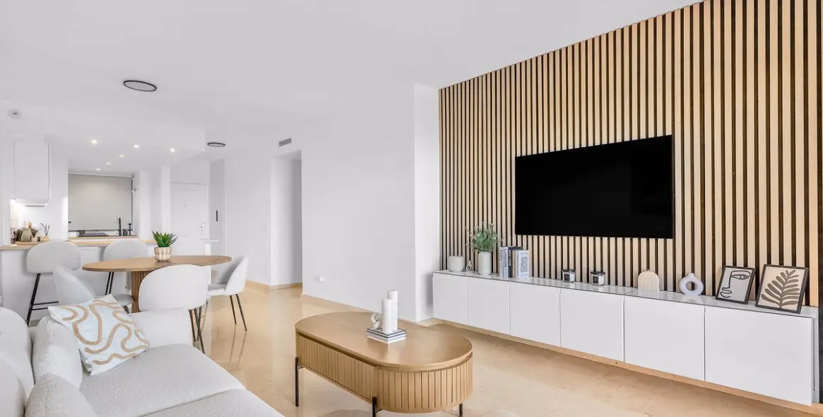 Short-term rent of middle floor apartment in Estepona 35