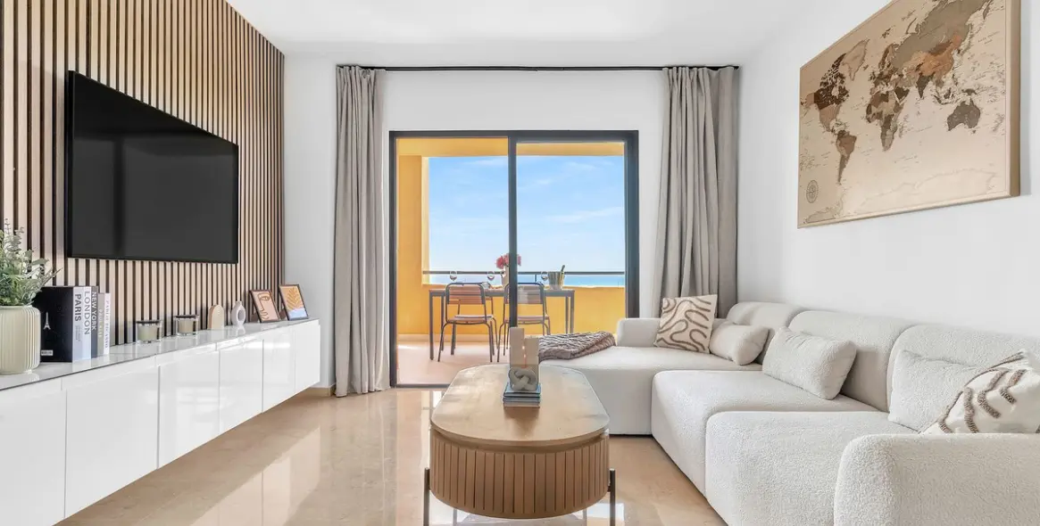 Short-term rent of middle floor apartment in Estepona 37