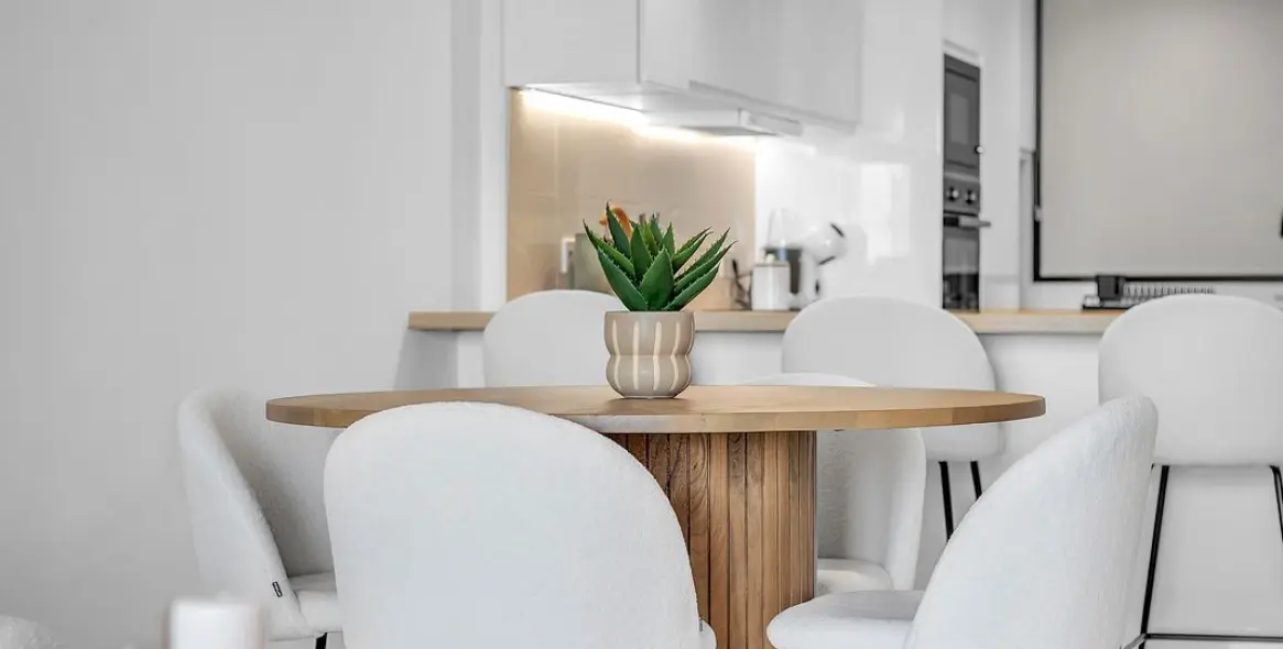 Short-term rent of middle floor apartment in Estepona 45