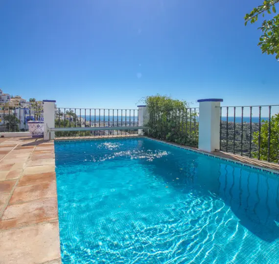 Краткосрочная аренда таунхауса в La Heredia