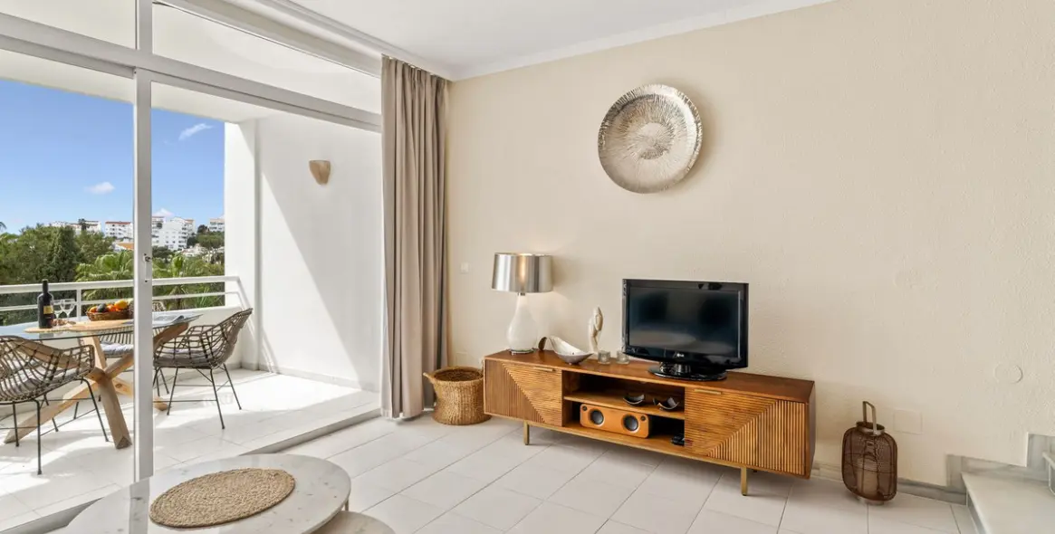 Short-term rent of middle floor apartment in Riviera del Sol 15
