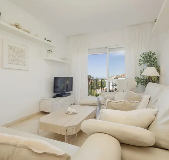 Long-term rent of penthouse duplex in Costabella