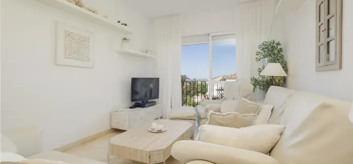 Long-term rent of penthouse duplex in Costabella 1