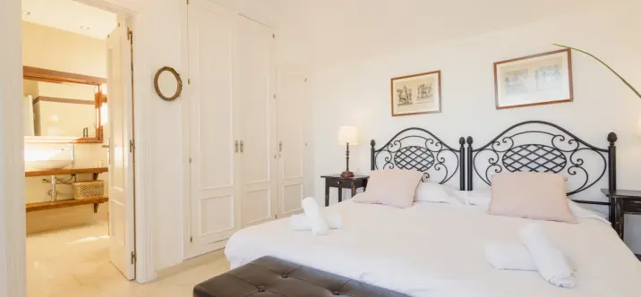 Long-term rent of penthouse duplex in Costabella 4