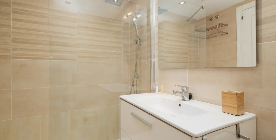 Long-term rent of penthouse duplex in Costabella 8