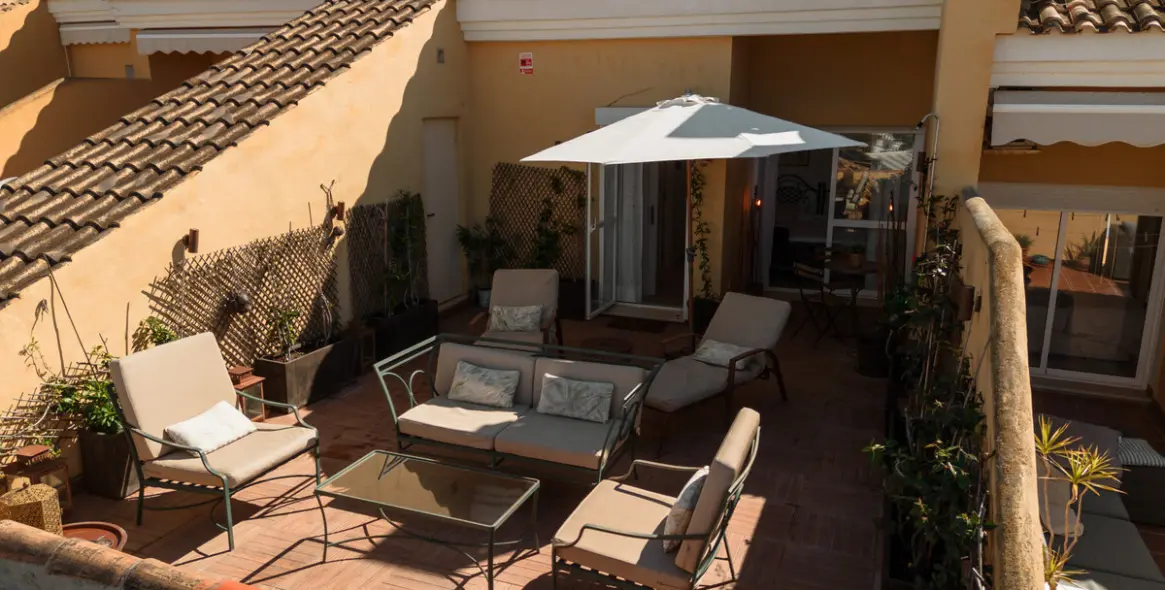 Long-term rent of penthouse duplex in Costabella 13