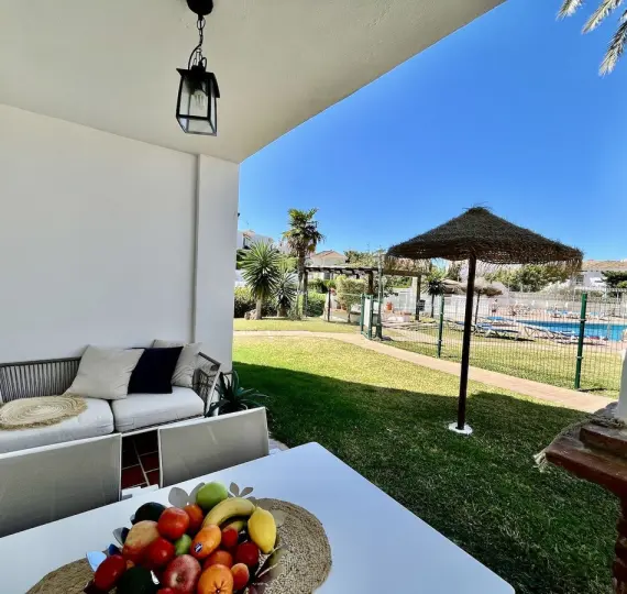 Short-term rent of ground floor apartment in Riviera del Sol