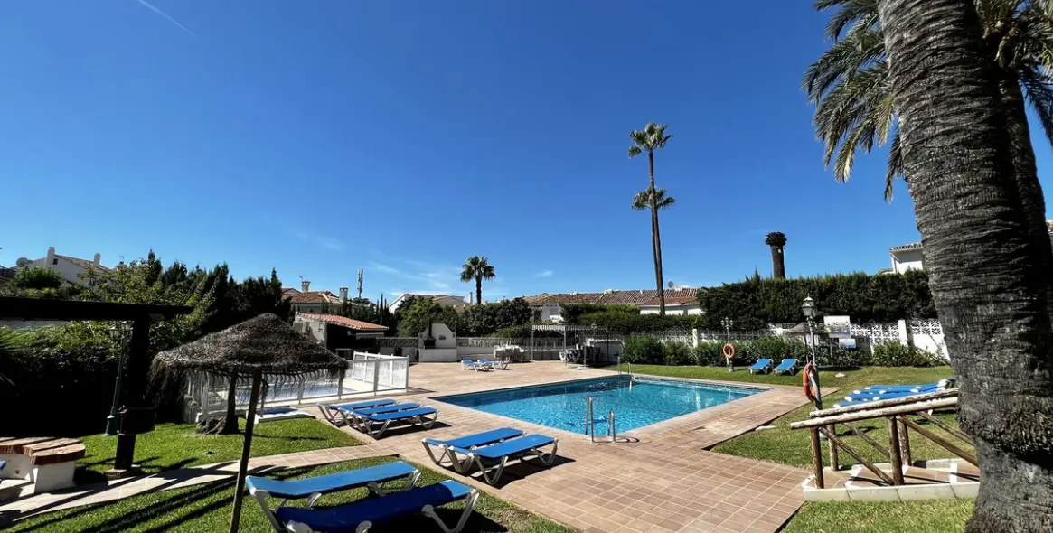 Short-term rent of ground floor apartment in Riviera del Sol 4
