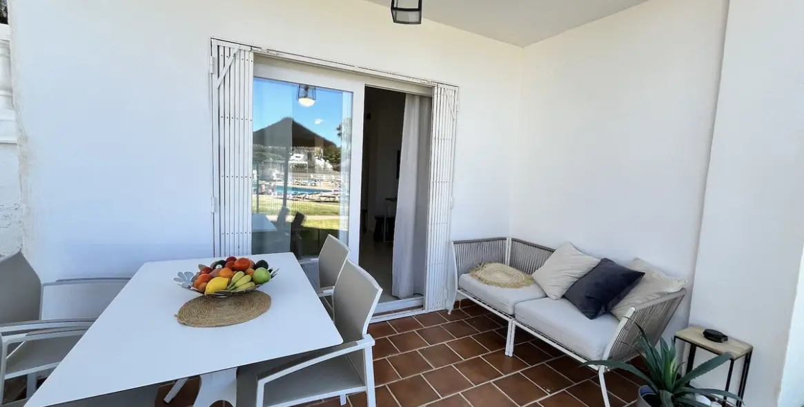 Short-term rent of ground floor apartment in Riviera del Sol 28