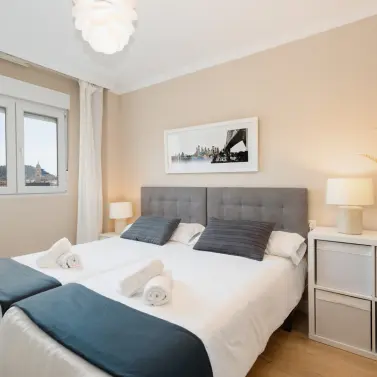 Долгосрочная аренда апартаментов на среднем этаже в Málaga Centro