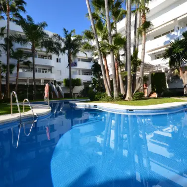 Краткосрочная аренда апартаментов на первом этаже в Marbella