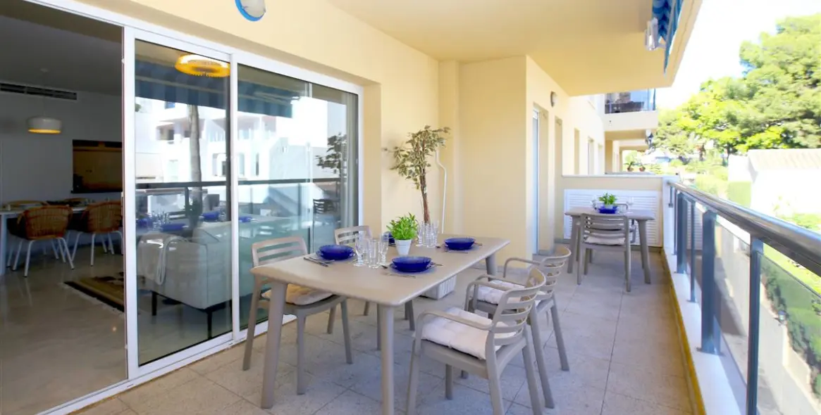 Short-term rent of middle floor apartment in Estepona 14