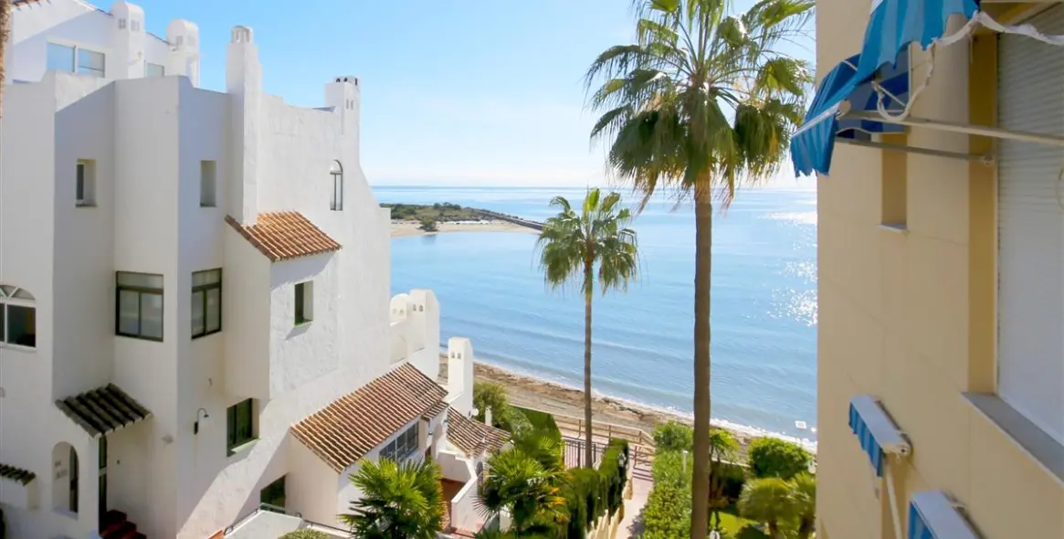 Краткосрочная аренда апартаментов на среднем этаже в Estepona 2