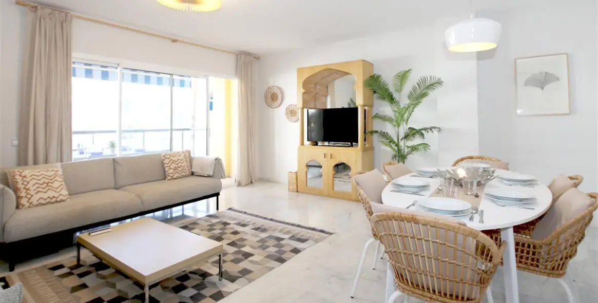 Краткосрочная аренда апартаментов на среднем этаже в Estepona 3