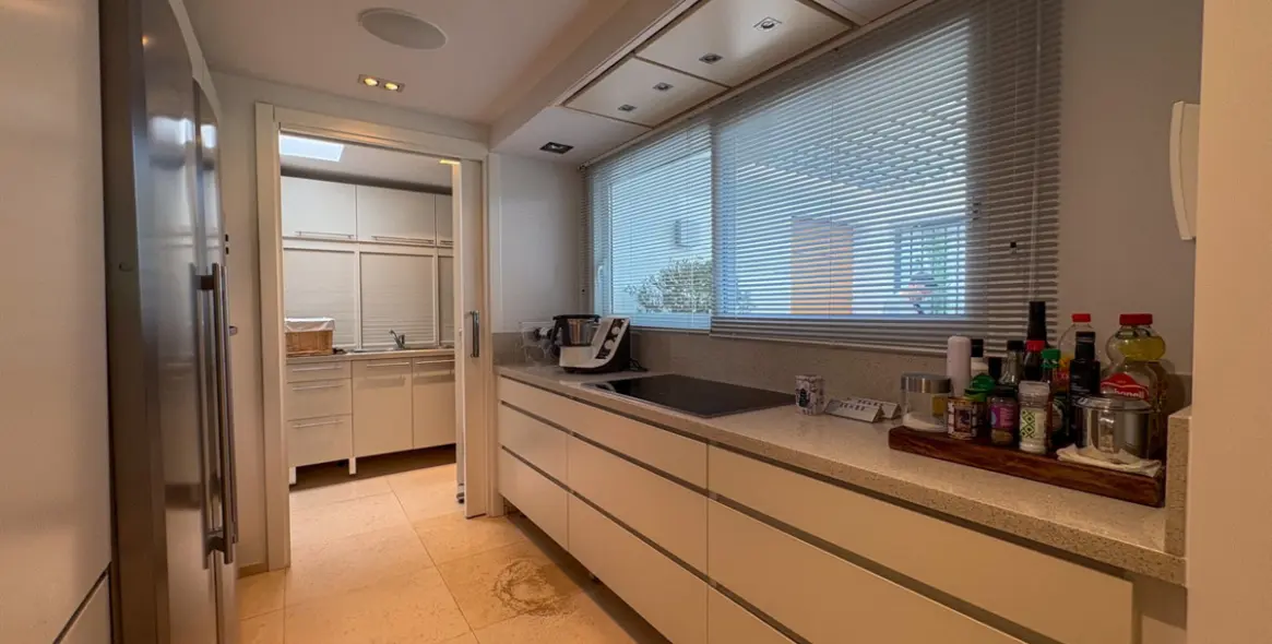 Long-term rent of townhouse in Nueva Andalucía 8