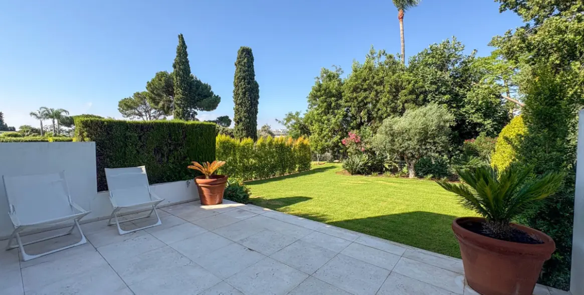 Long-term rent of townhouse in Nueva Andalucía 20