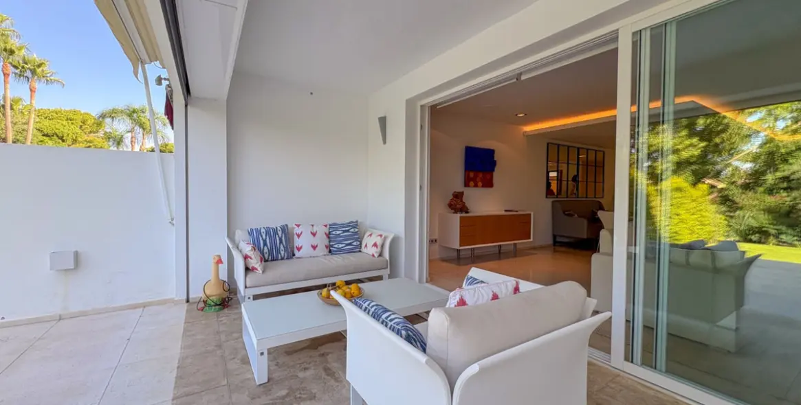 Long-term rent of townhouse in Nueva Andalucía 24