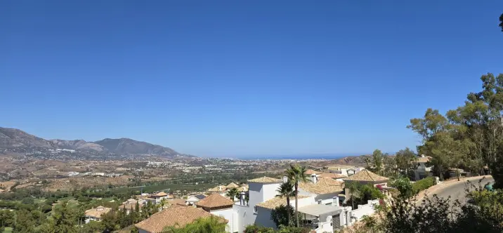 Краткосрочная аренда апартаментов на среднем этаже в La Cala Golf 0