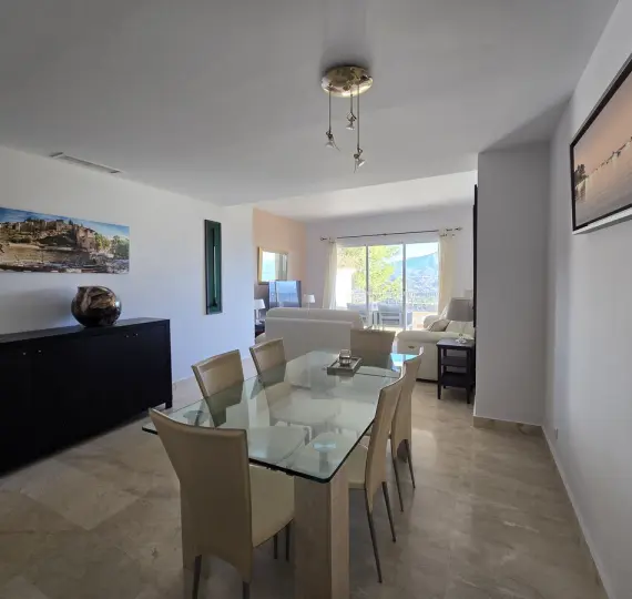 Краткосрочная аренда апартаментов на среднем этаже в La Cala Golf