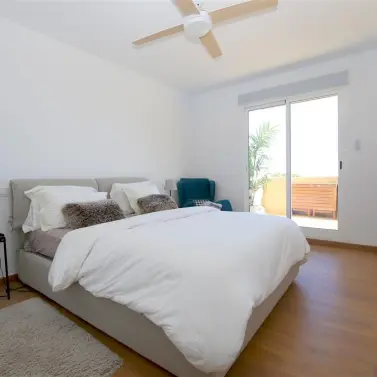 Short-term rent of middle floor apartment in Estepona
