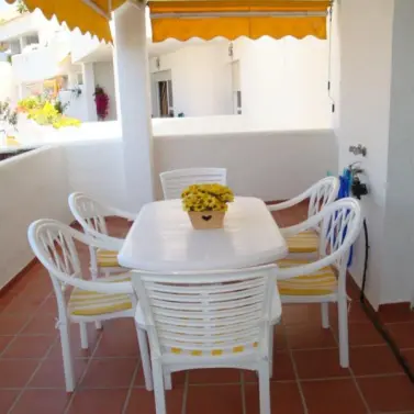 Short-term rent of middle floor apartment in Nueva Andalucía